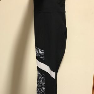 Black workout leggings